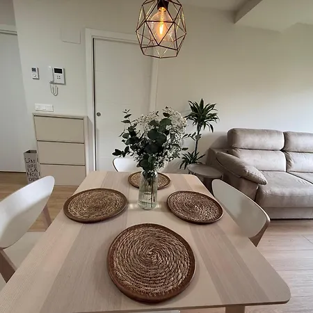 Residencial Epsilon En Edificio De Nueva Construccion Con Garaje Privado Wifi Y En Largas Incluye Trastero Vut-7756-as * Gijón