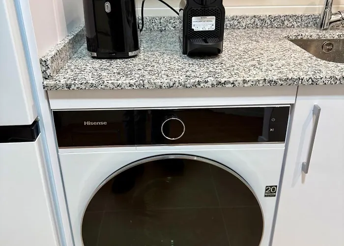 Residencial Epsilon En Edificio De Nueva Construccion Con Garaje Privado Wifi Y En Largas Incluye Trastero Vut-7756-as Appartement *