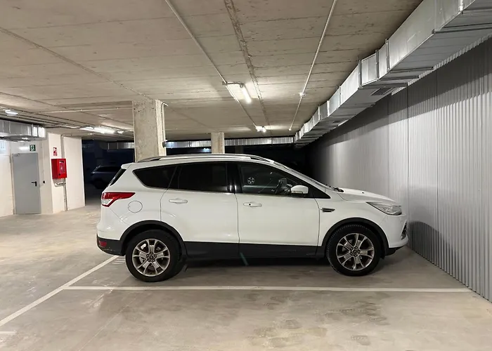 Residencial Epsilon En Edificio De Nueva Construccion Con Garaje Privado Wifi Y En Largas Incluye Trastero Vut-7756-as Appartement *