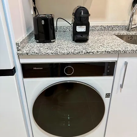 Residencial Epsilon En Edificio De Nueva Construccion Con Garaje Privado Wifi Y En Largas Incluye Trastero Vut-7756-as Apartment *