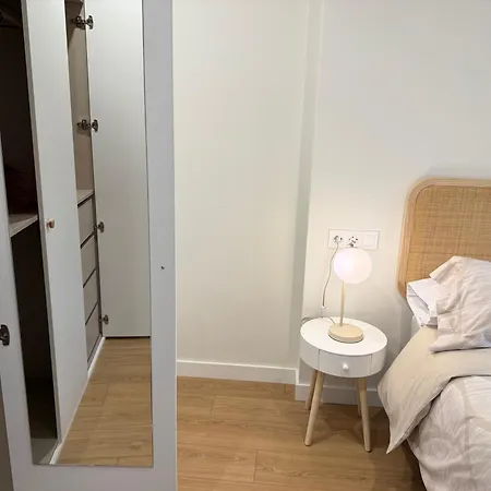 Residencial Epsilon En Edificio De Nueva Construccion Con Garaje Privado Wifi Y En Largas Incluye Trastero Vut-7756-as Gijón