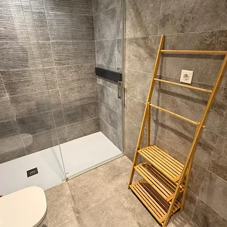 Residencial Epsilon En Edificio De Nueva Construccion Con Garaje Privado Wifi Y En Largas Incluye Trastero Vut-7756-as Gijón